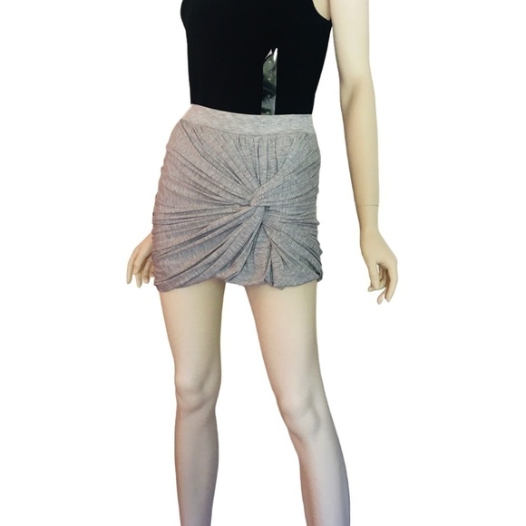 🌸 VERO MODA Skirt Draped twist knot t-shirt Short Mini Grey Extreme Ruching - Picture 3 of 10